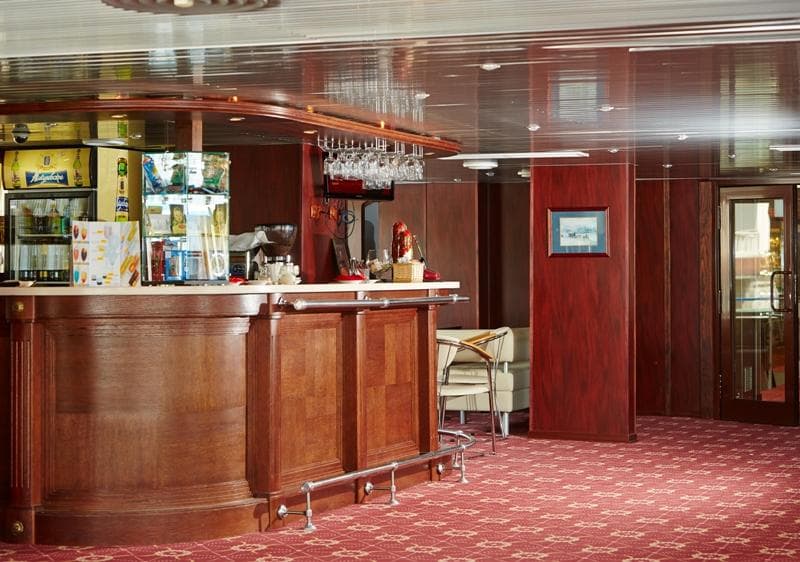 Бар Копенгаген на шлюпочной палубе Теплохода Василий Суриков