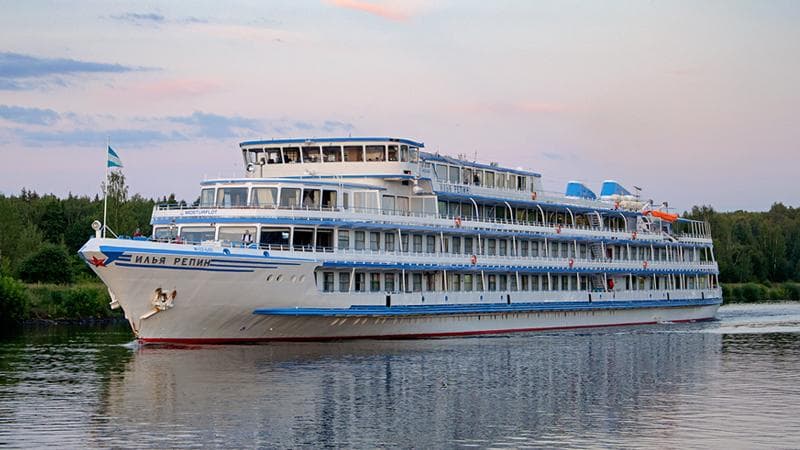 Теплоход Илья Репин