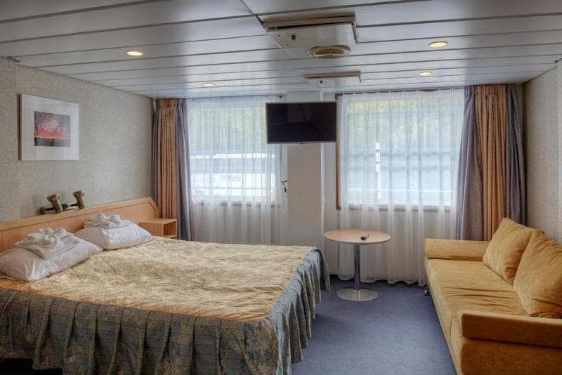 Полулюкс Теплохода Илья Репин