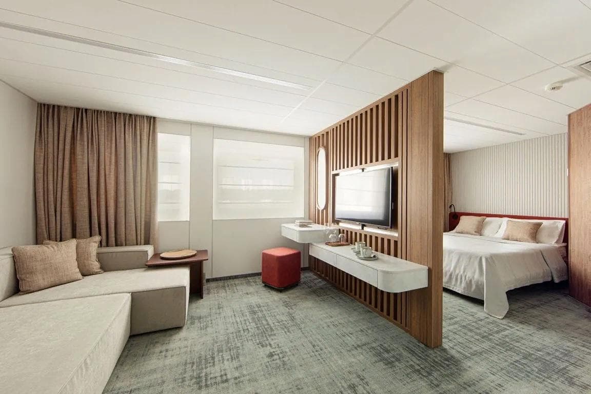 Люкс 3 местный Теплохода Константин Коротков