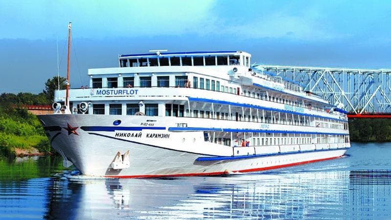 Теплоход Николай Карамзин