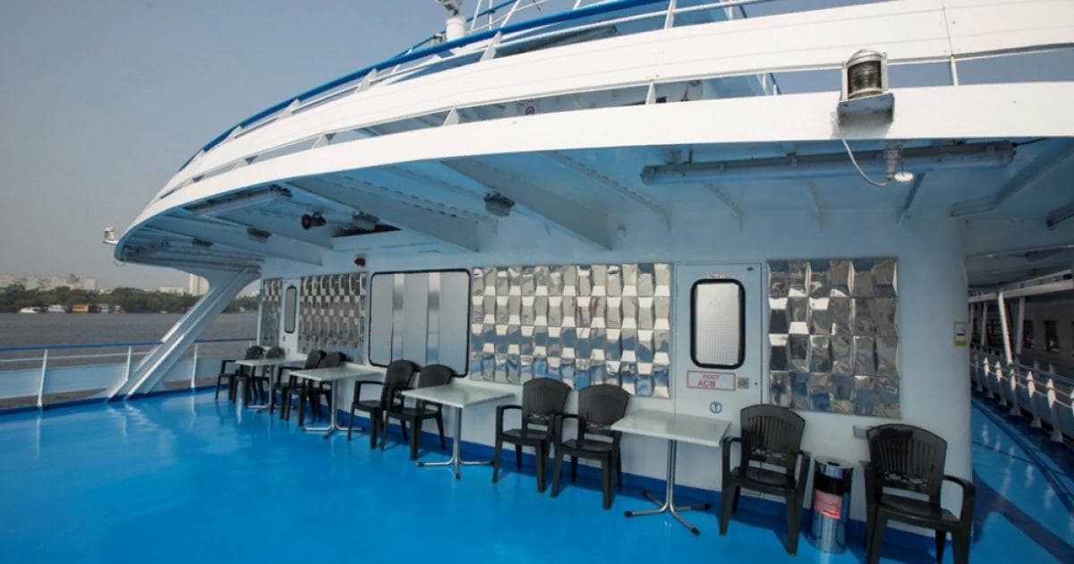 Солнечная палуба Теплохода Александр Пушкин