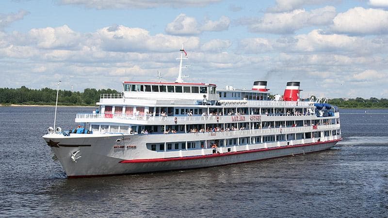 Теплоход Михаил Фрунзе