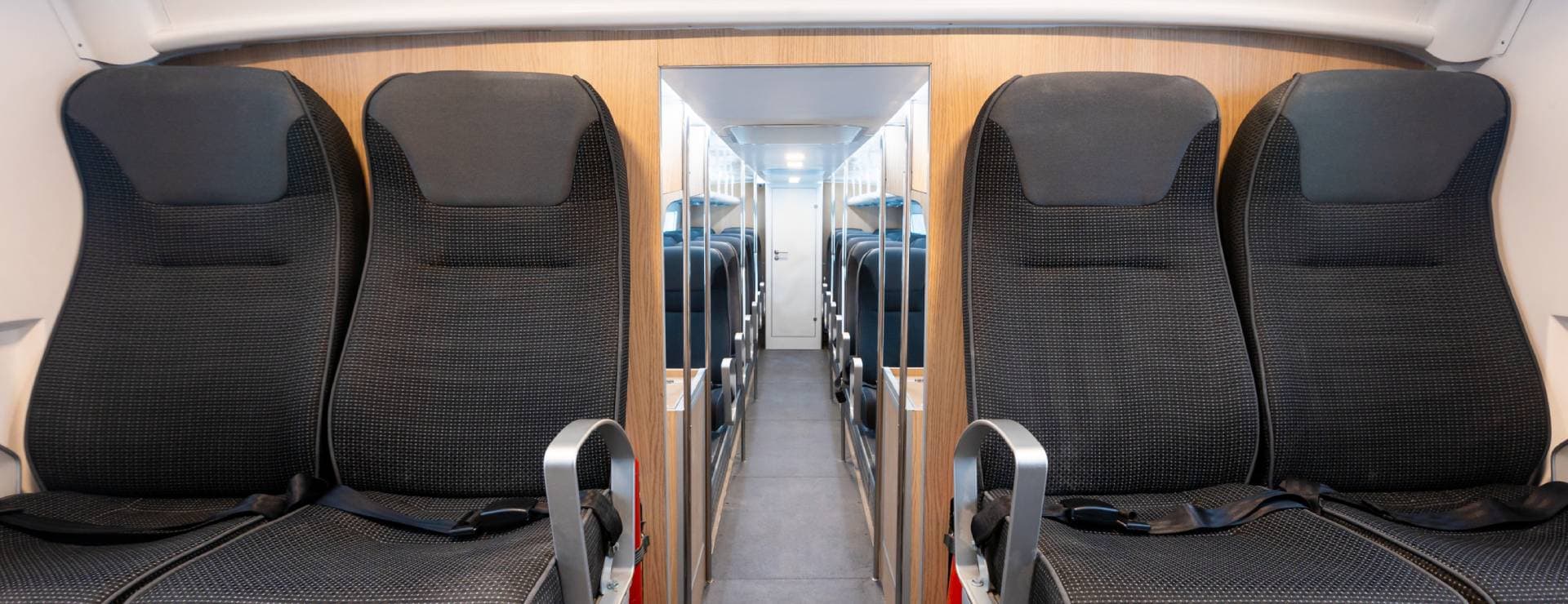 Внутреннее пространство  Теплохода Бирюса (СВП)