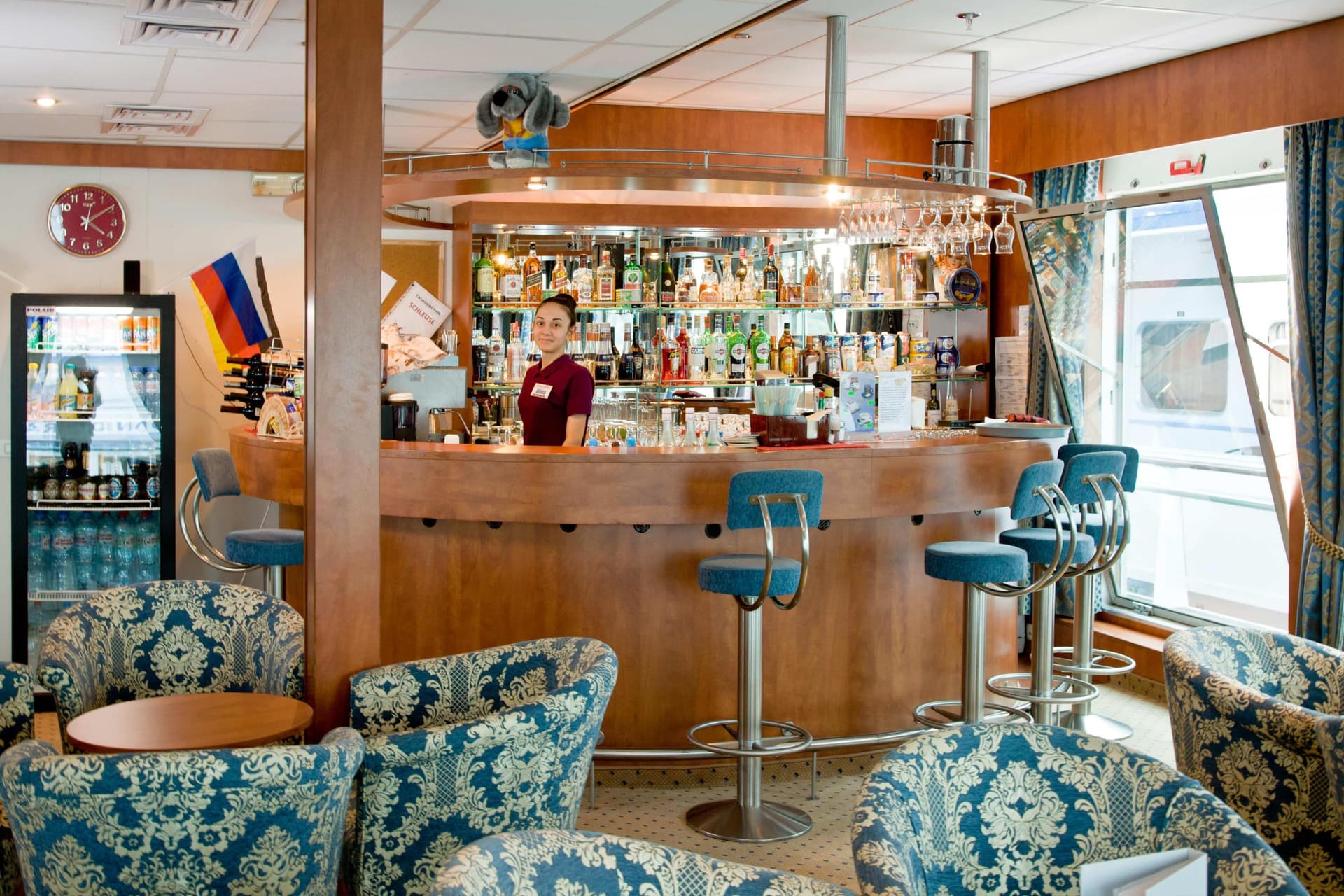 Панорамный Бар Теплохода Тихий Дон