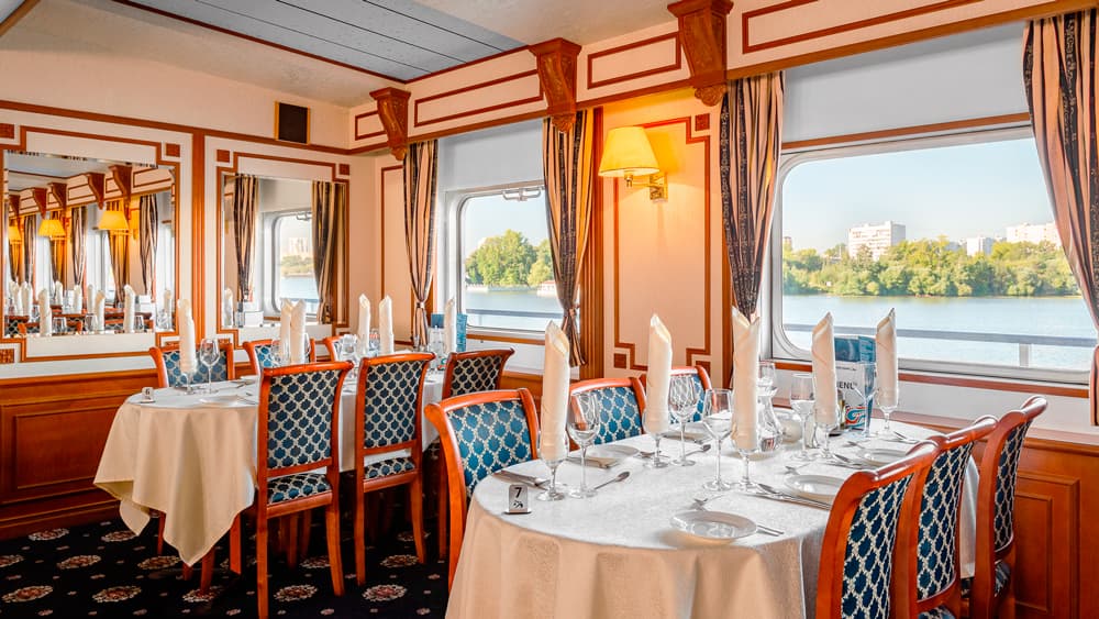 Ресторан Одиллия Теплохода Лебединое озеро