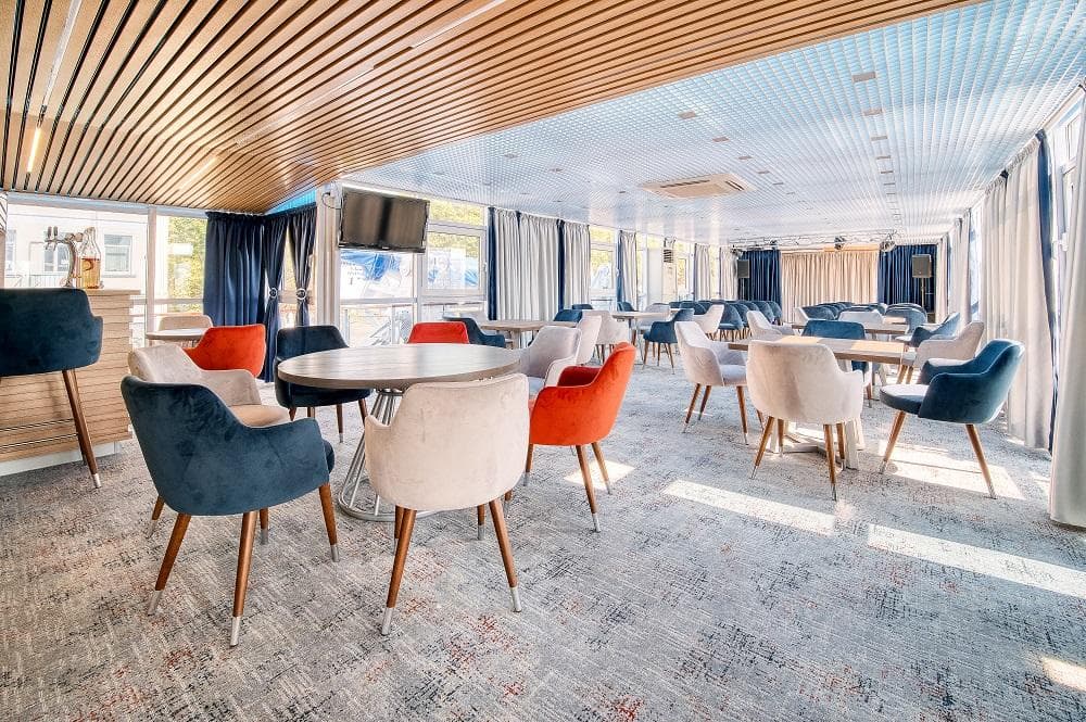 Лаундж-бар Теплохода Александр Бенуа