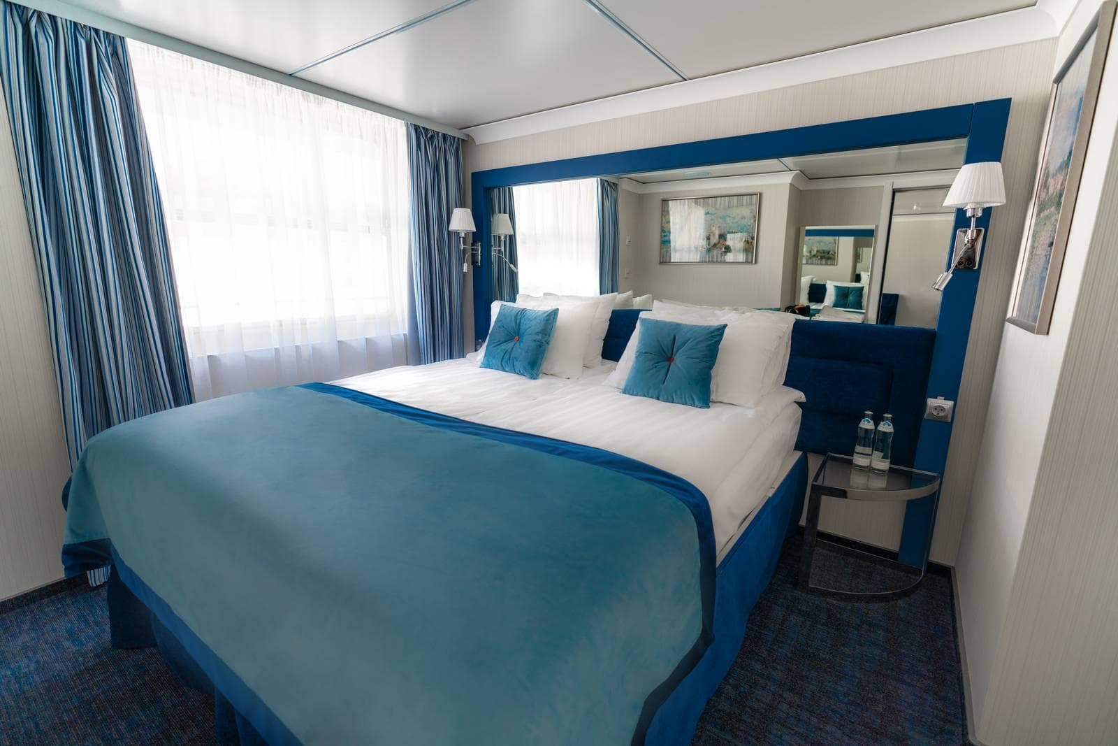 Люкс двухместный двухкомнатный Теплохода Антон Чехов