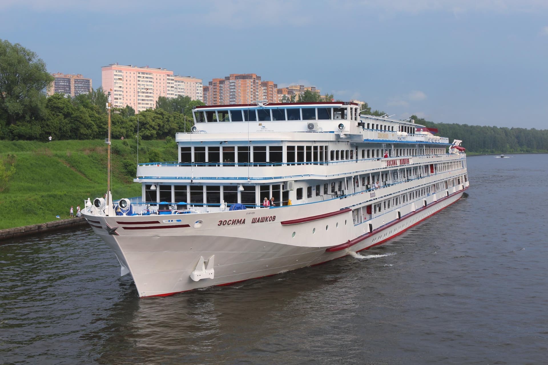 Теплоход Зосима Шашков