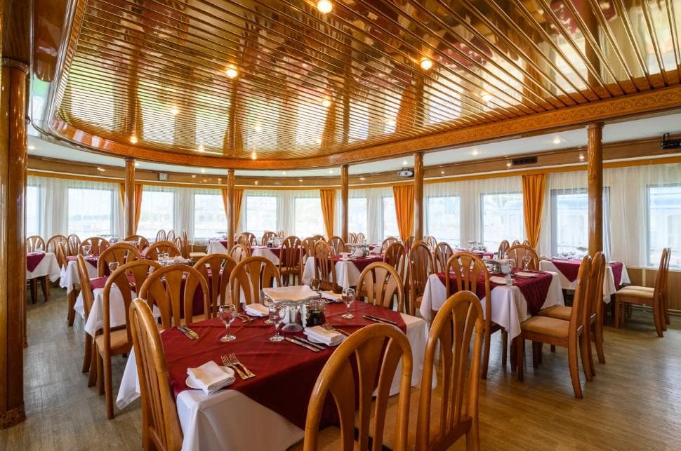 Ресторан Теплохода Валерий Чкалов