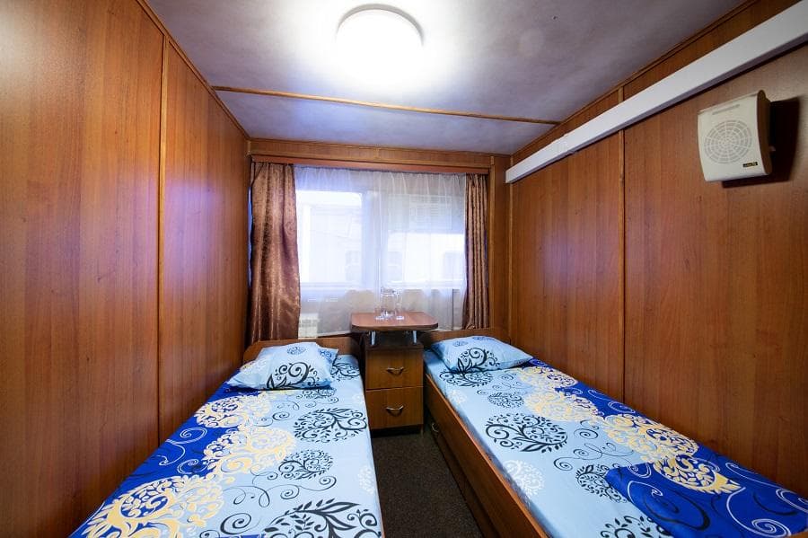 Двухместная каюта с удобствами Теплохода Дмитрий Пожарский