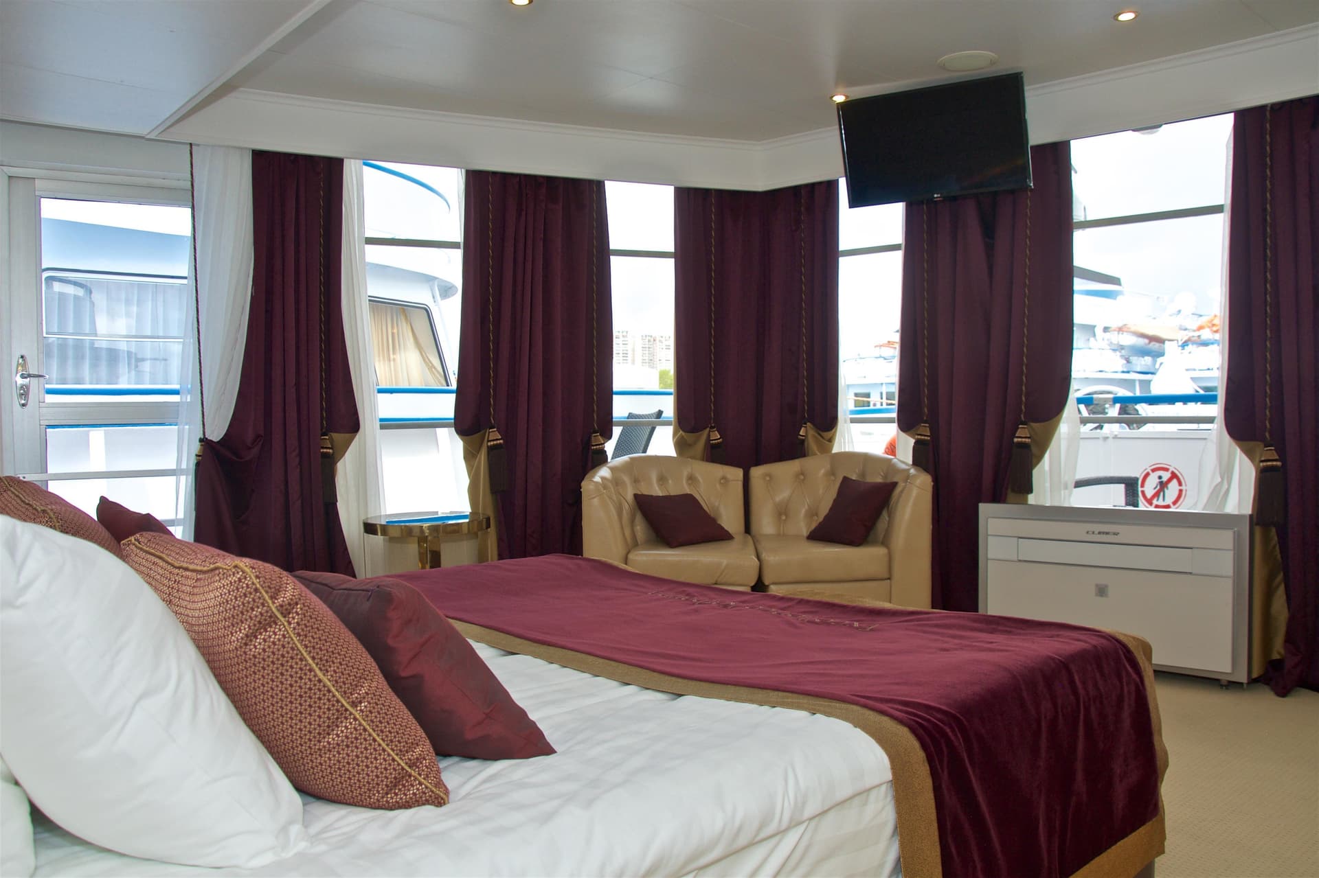 Панорама Люкс Теплохода Генерал Лавриненков