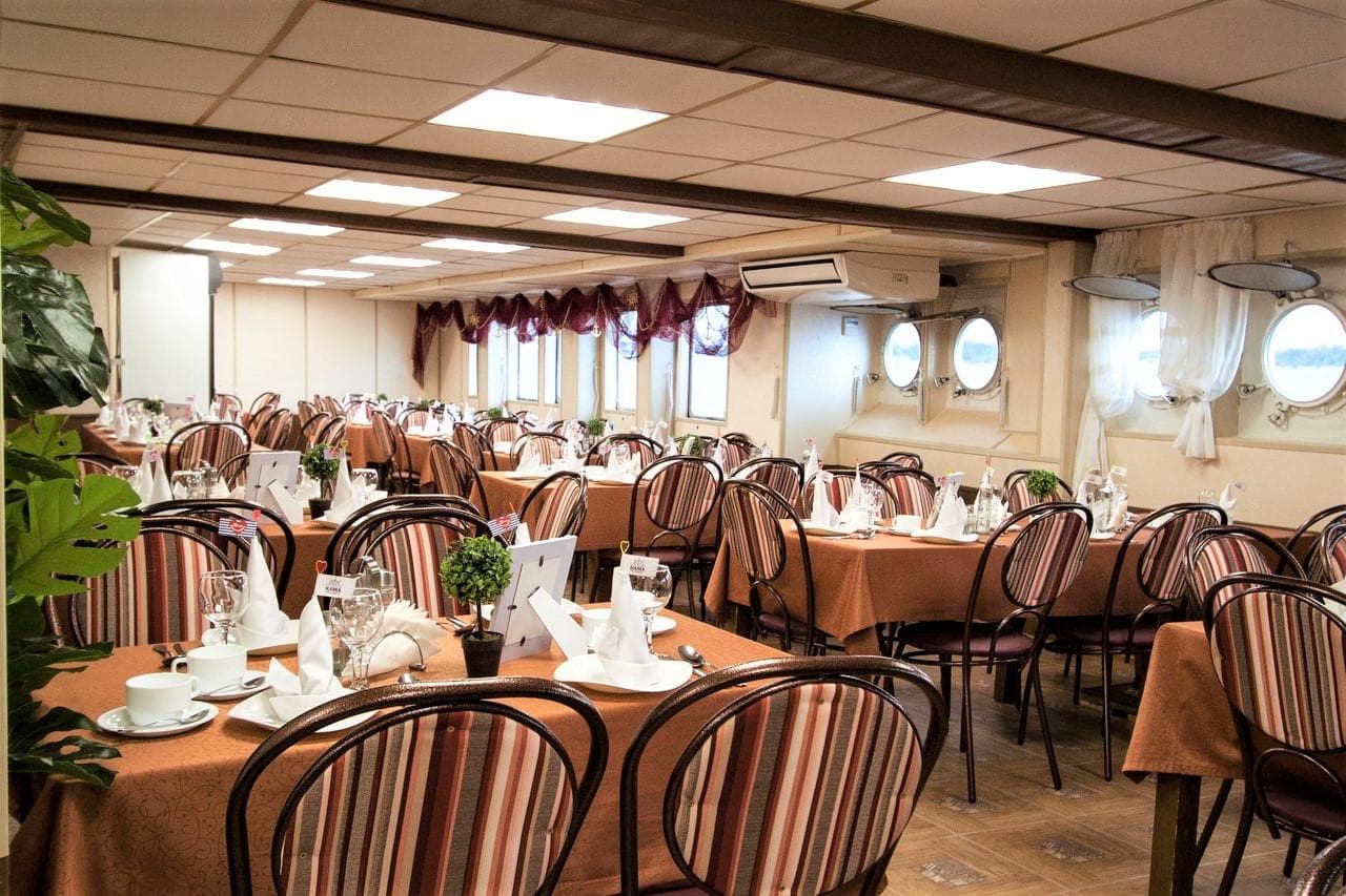 Ресторан Кама Теплохода Н.В. Гоголь