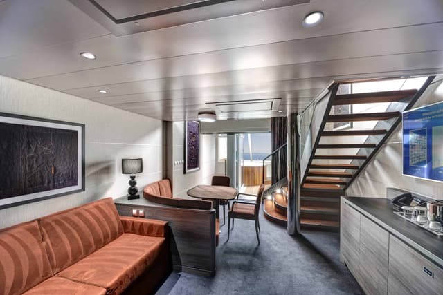 Сьют с джакузи Duplex Yacht Club (YJD)