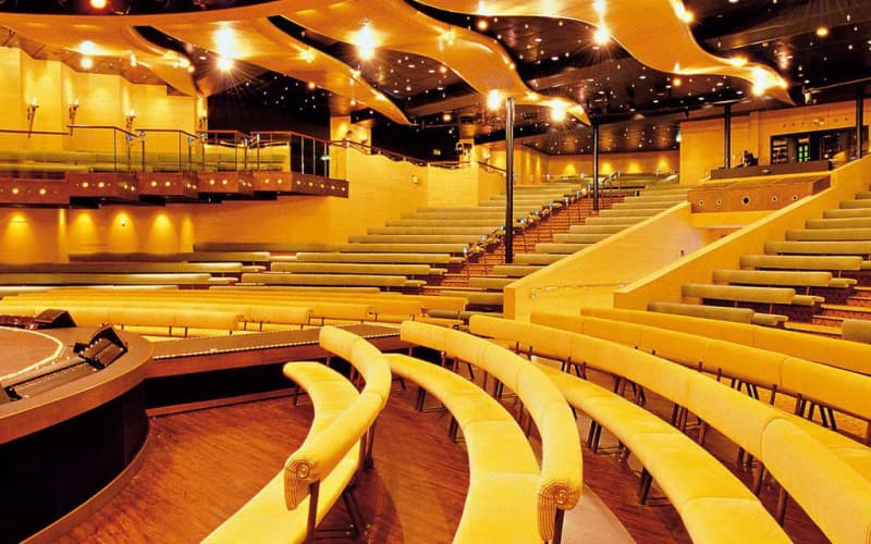 Концертный зал Лайнера Celestyal Discovery