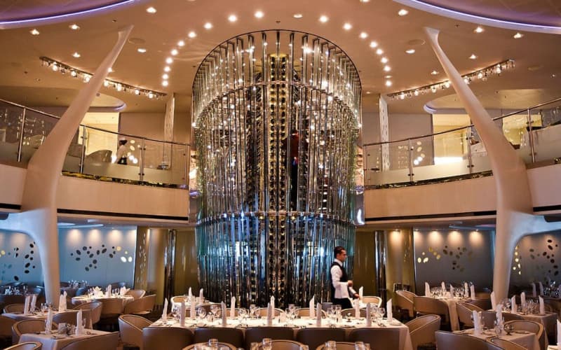 Основной ресторан Лайнера Celebrity Solstice