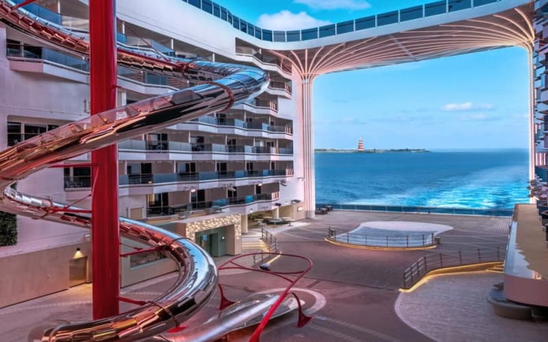 Променад World, Горка Лайнера MSC World America