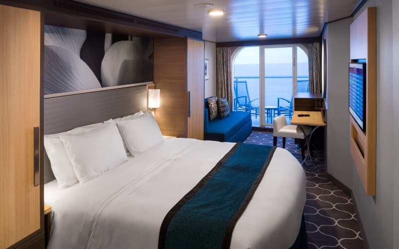 Каюта с балконом Лайнера Utopia Of The Seas