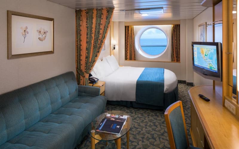 Каюта с окном Лайнера Liberty of the Seas