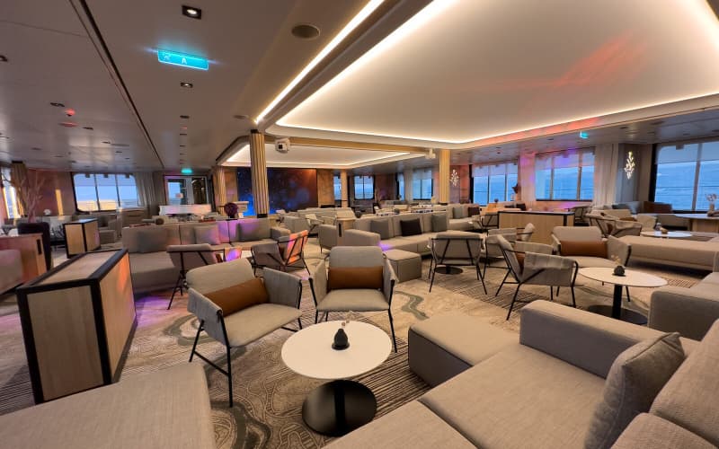 Лаунж бар Лайнера SH Minerva