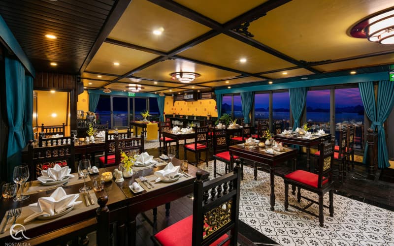 Ресторан Лайнера Nostalgia